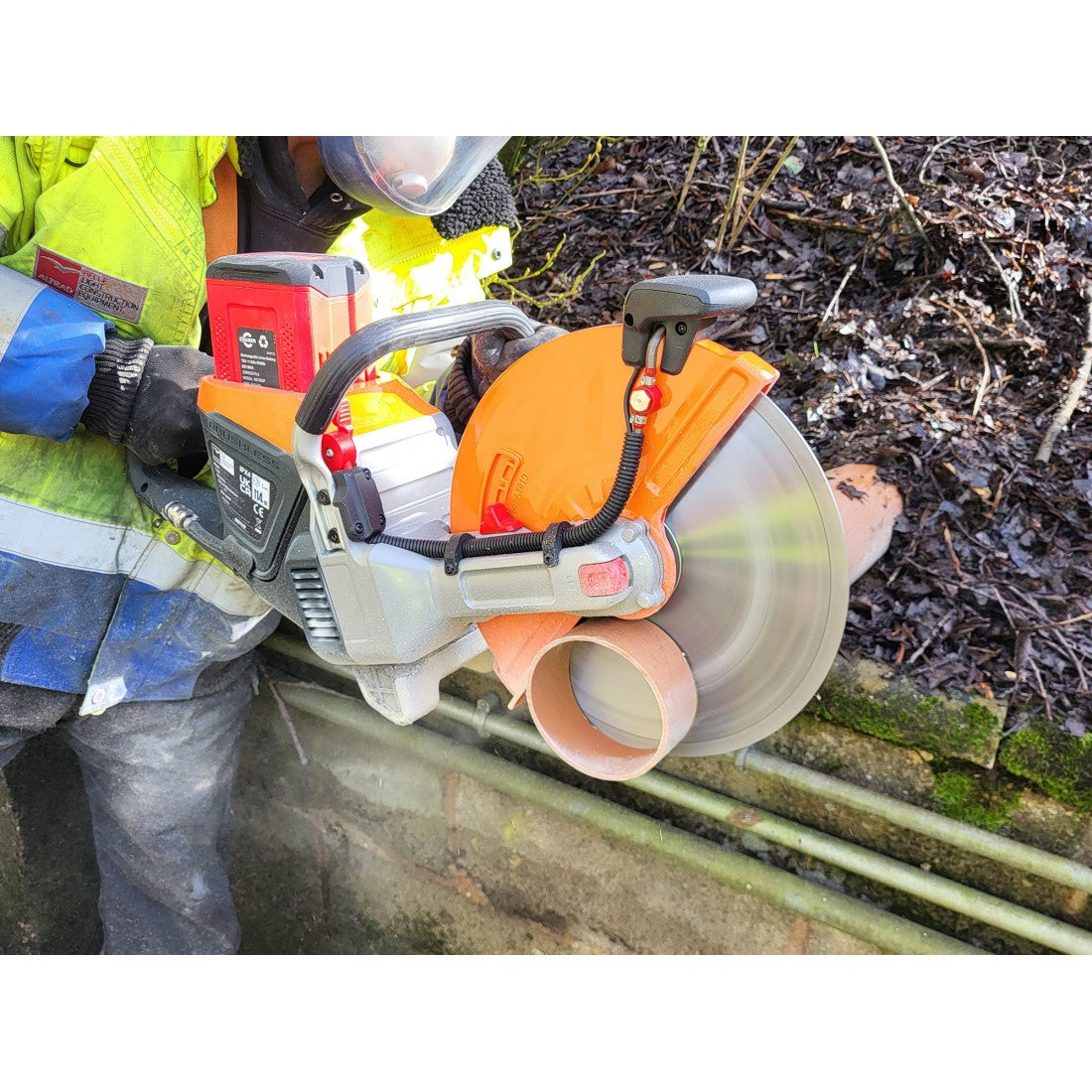 Belle DC 300E+ Cordless / Battery 300MM Consaw (Battery, Charger & Diamond Blade Inc)