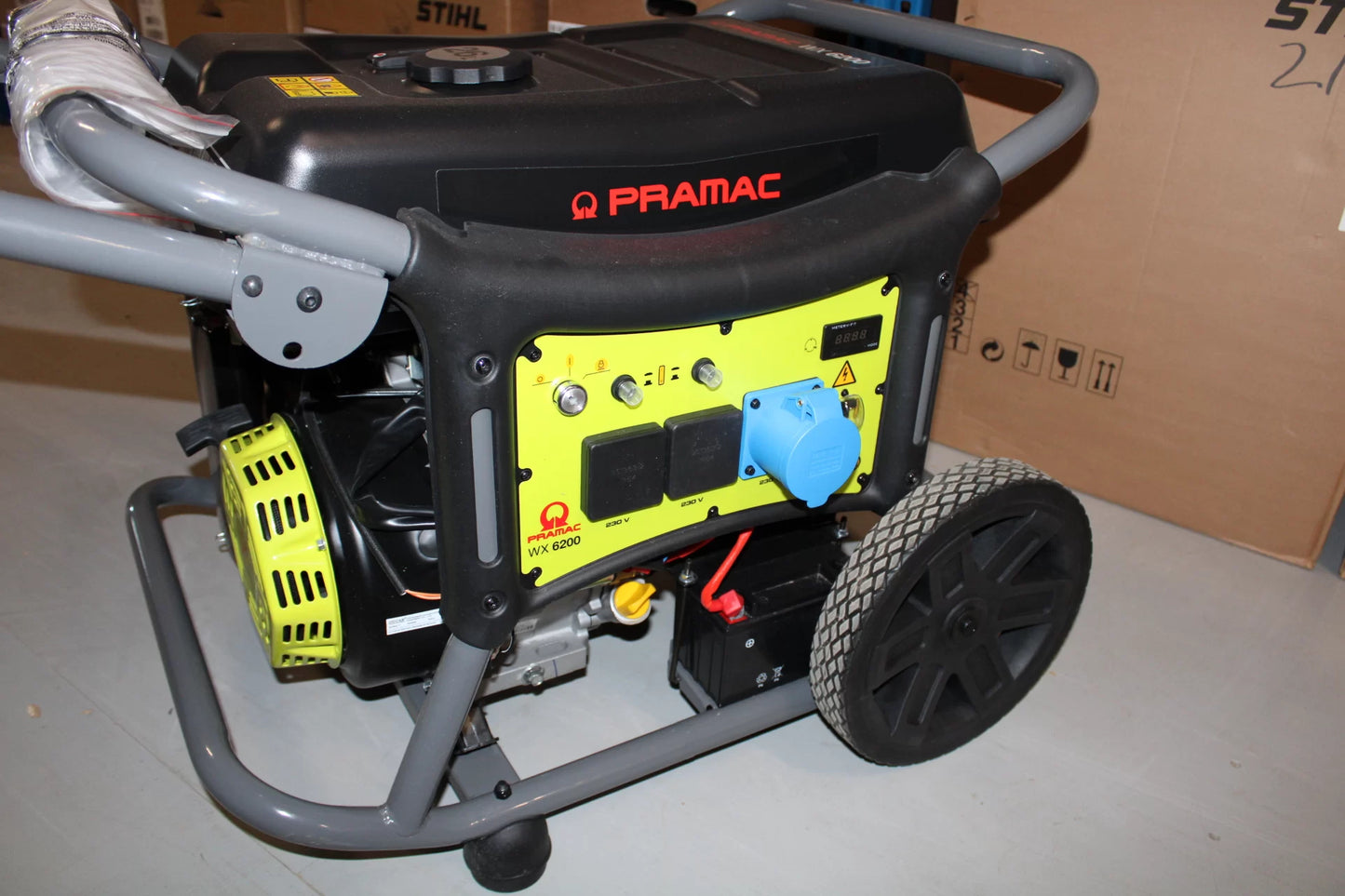 Pramac WX6200 -  Backup Generator (5.8 KW 220 / 230 V - Petrol AVR Generator) Electric Start
